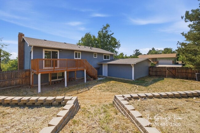 Building Photo - 1239 Suncrest Way