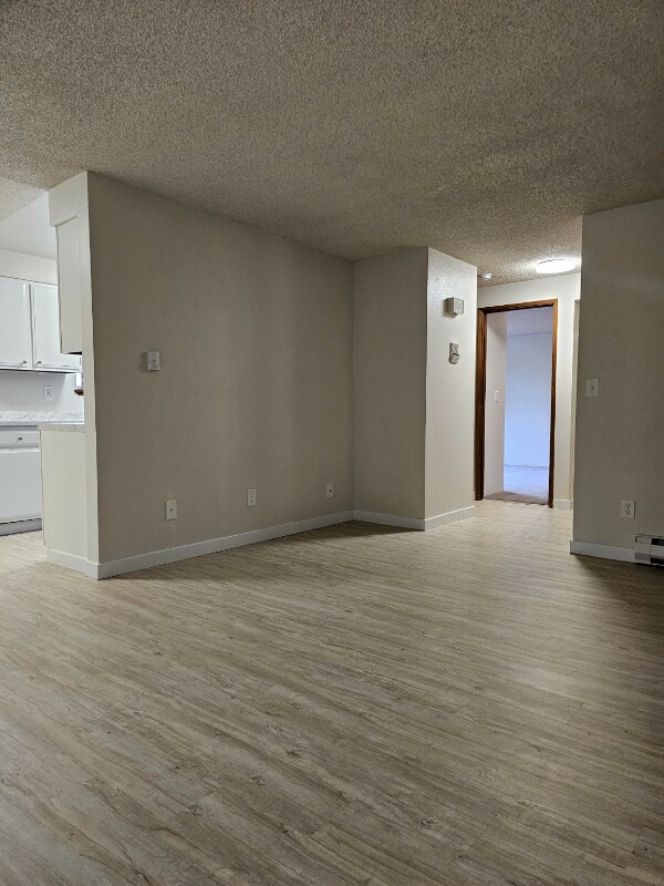 Foto del edificio - 3032 60th Ave SW