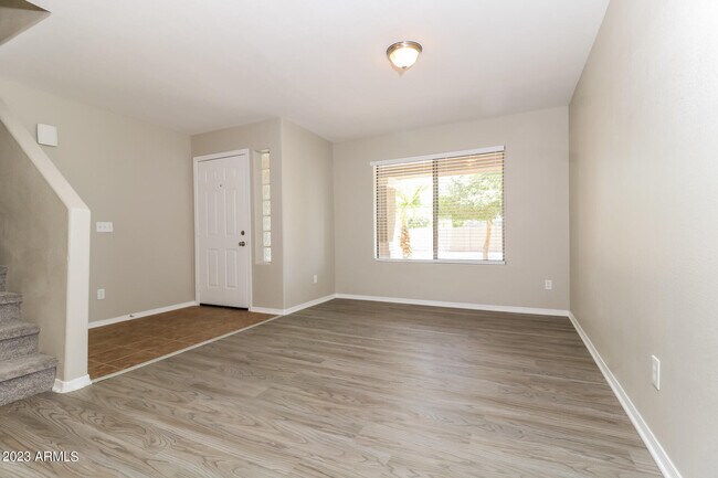 Building Photo - 4934 W Desert Dr