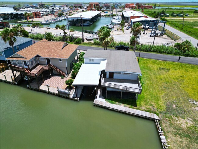 Foto del edificio - 24 Kingfish Ln