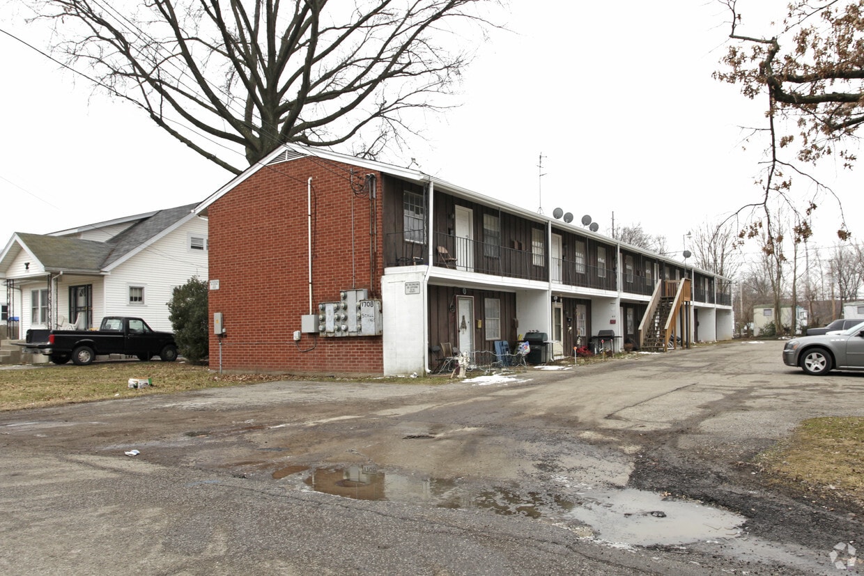 Primary Photo - 1708 Stallings Ave