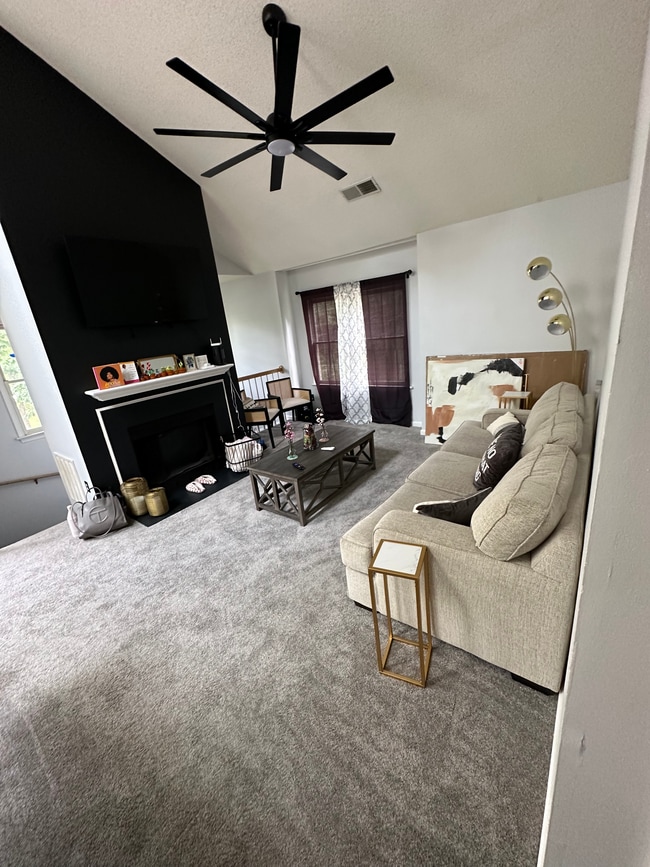 FURNISHED LIVING ROOM - 10 Tamarisk Quay