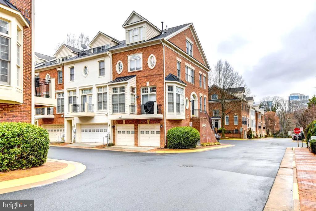 Foto principal - 1607 Seneca Ave
