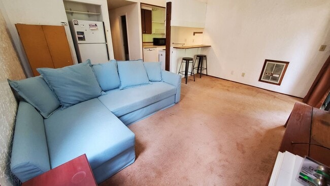 Building Photo - 1 BDRM Kings Run Condo w/ HOA Amenities, V...
