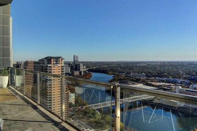 Building Photo - 210 Lavaca St