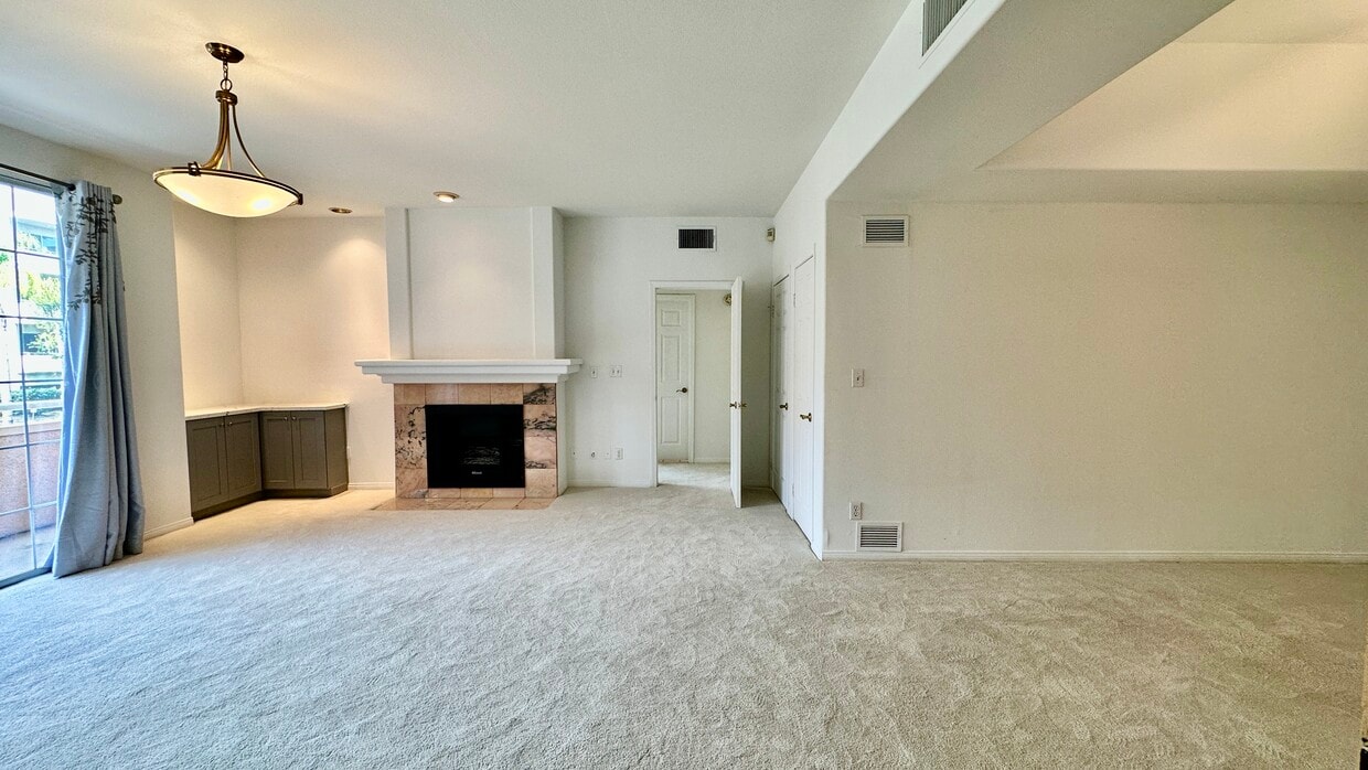 Primary Photo - 810 S Lucerne Blvd