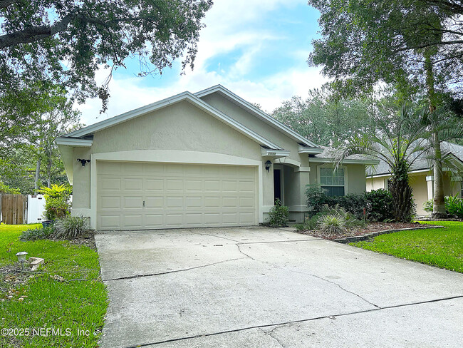 Foto del edificio - 1051 Moosehead Dr