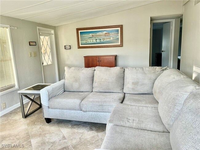 Foto del edificio - 110 Pine Key Ln