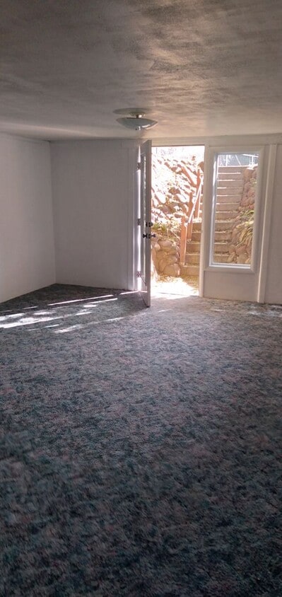 Foto principal - 2405 Sunset Dr