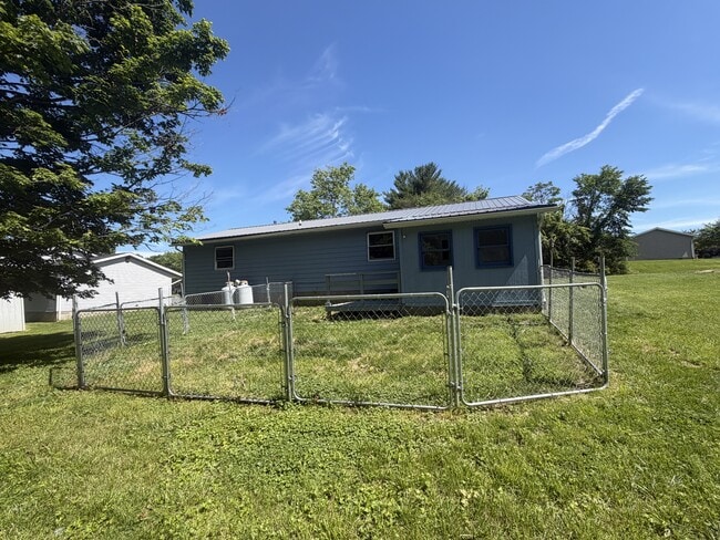Building Photo - 62183 Forestview Dr