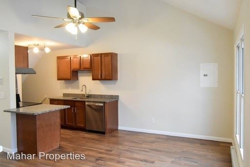Building Photo - 2 br, 1 bath Apartment - 110 Morris St