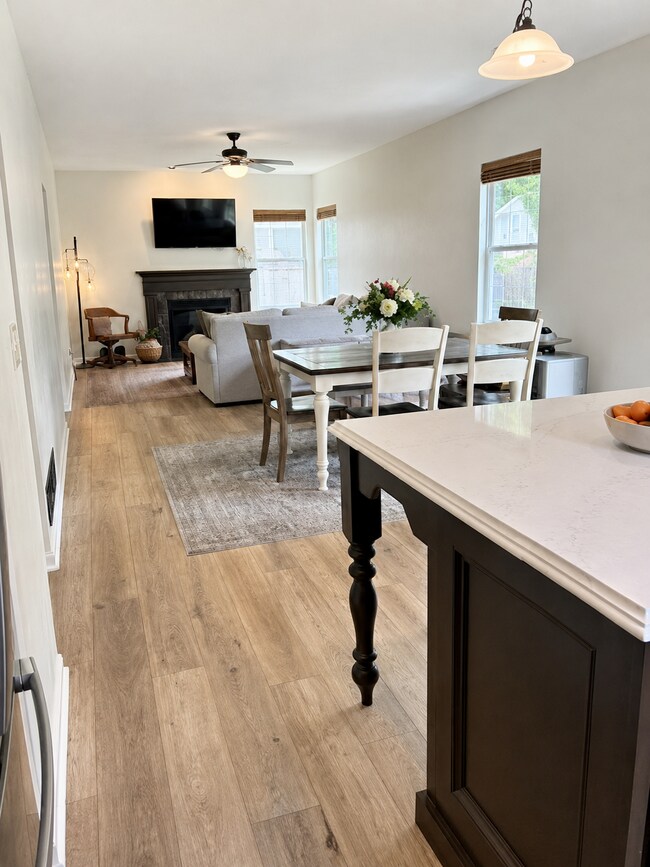 Building Photo - 512 Devon Croft
