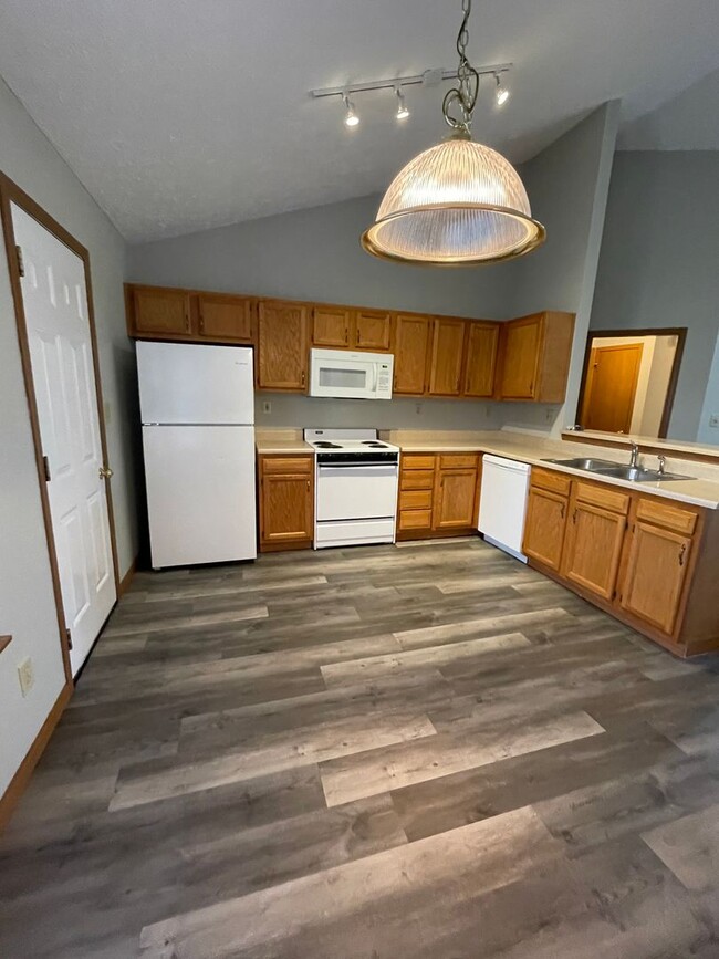 Photo - 3107 Kilbourne Ct Apartment