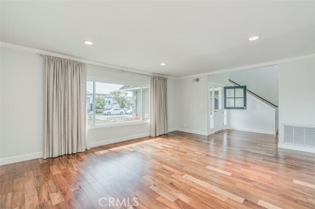 Building Photo - 861 Sandcastle Dr