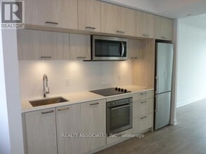 Building Photo - 50 McCaul St