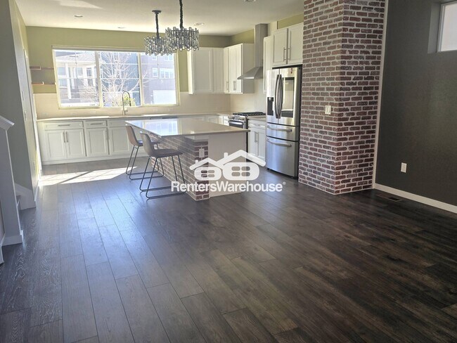 Foto del edificio - 9065 Southurst St