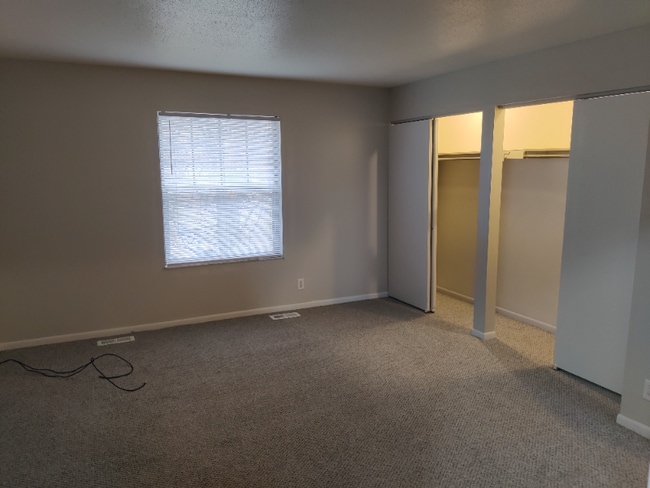 Foto del edificio - 5509 Glenridge Dr