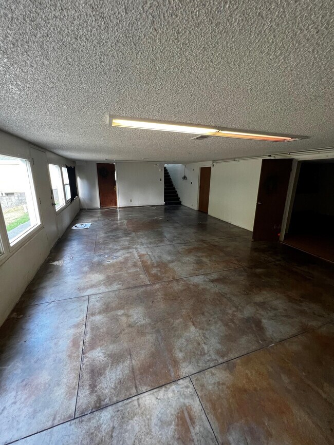 Building Photo - 1153 Nevada St