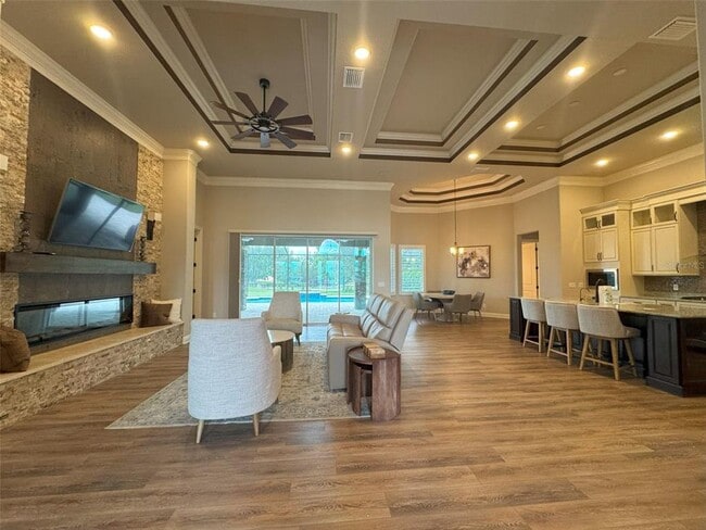 Building Photo - 2136 N Buckmeadow Lp