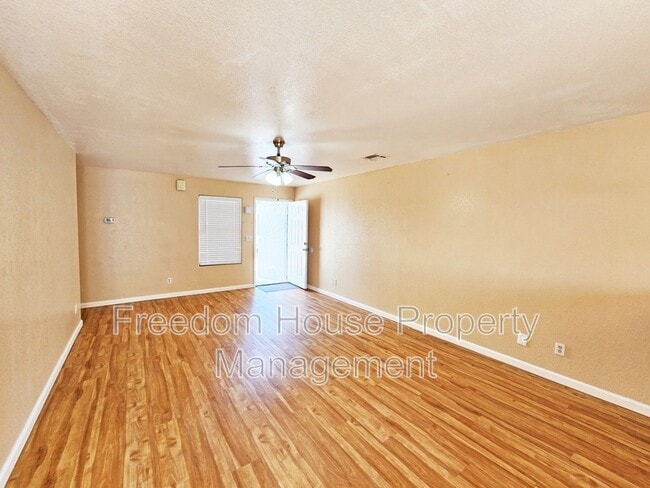 Foto del edificio - 1700 Sycamore Ave
