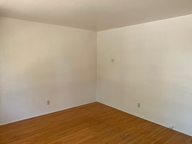 Foto del edificio - 308 Madison St NE