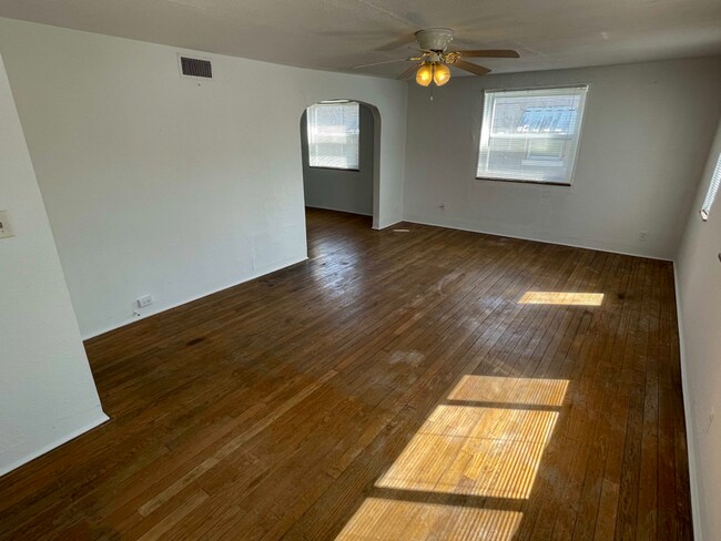 Foto del edificio - 1428 Terrace Dr