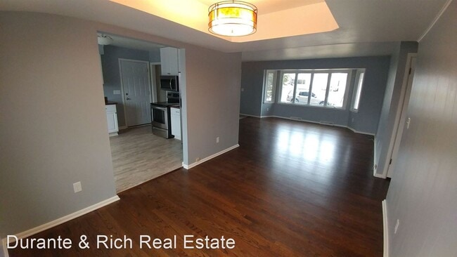 Building Photo - 3 br, 1 bath House - 3820 S 85th St