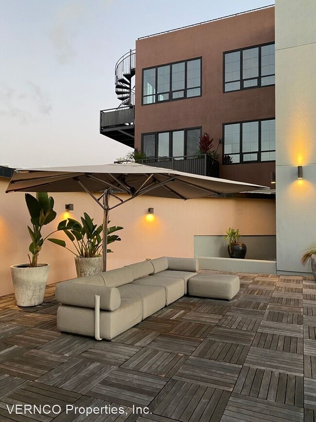Building Photo - 1 br, 1 bath House - 720 Kapiolani Blvd #406
