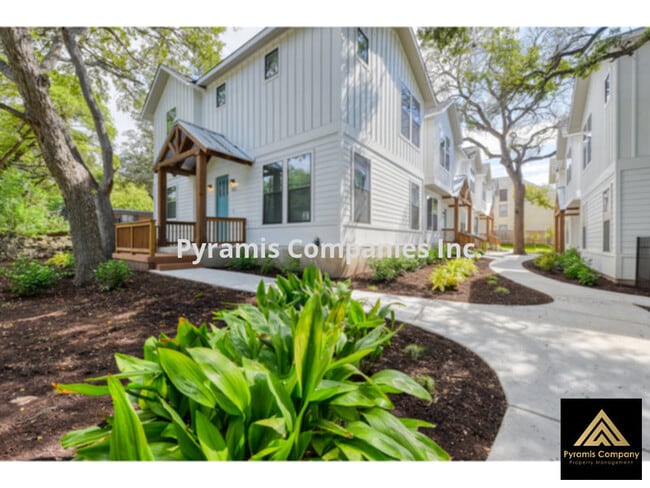 Building Photo - 2BR, 2.5B