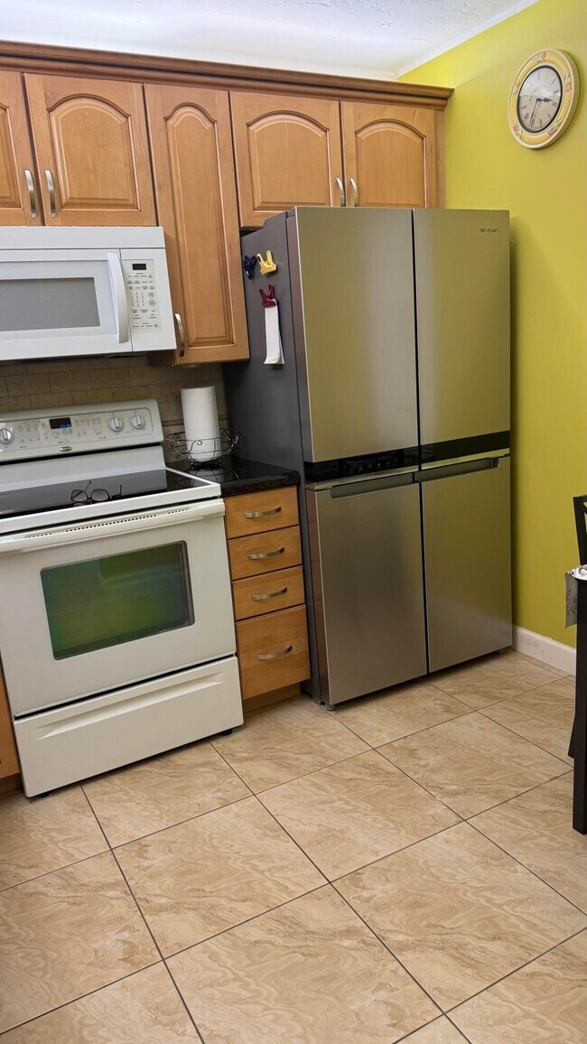 Foto del edificio - 2841 Somerset Dr