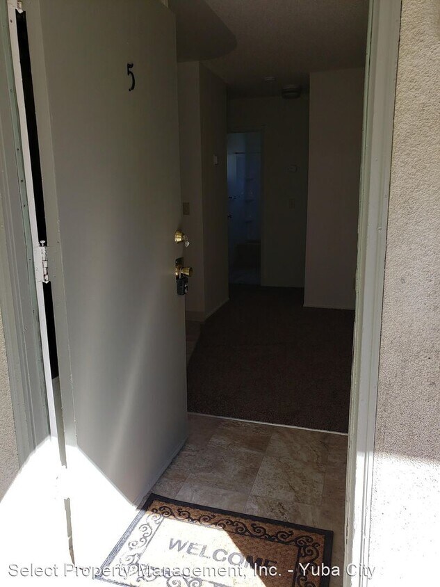 Primary Photo - 1165 B St