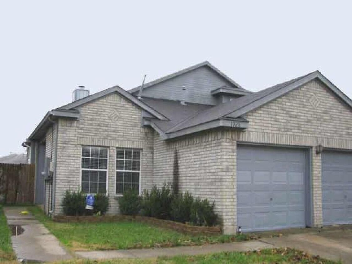 1928 Geary St, Garland, TX 75043 House Rental in Garland, TX