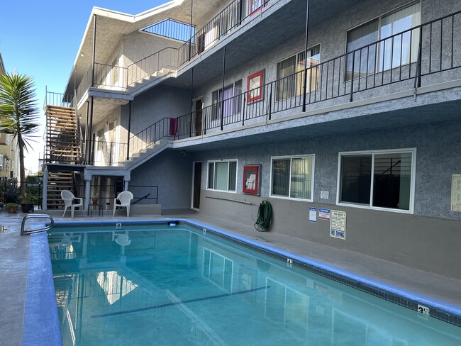 Foto del edificio - 1731 Pacific Coast Hwy