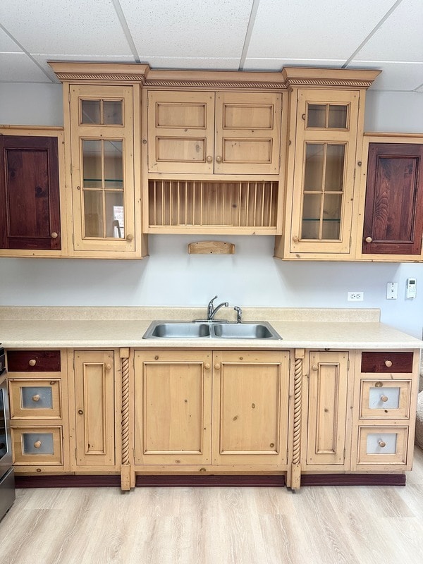 Building Photo - 40 Crystal St