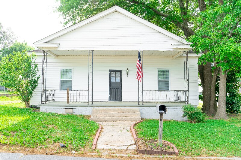 Primary Photo - 45 Holly St