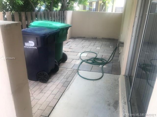 Foto del edificio - 11240 SW 122nd Pl