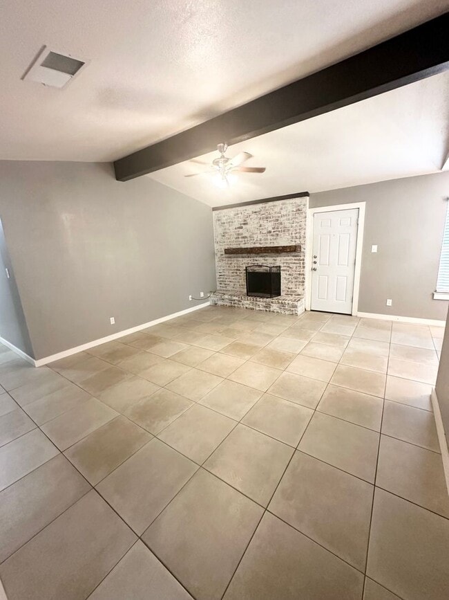 Building Photo - 5125 Sunnyside Dr