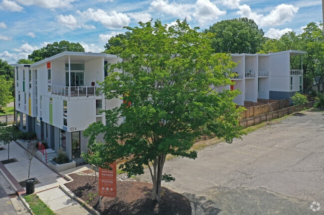 Building Photo - Eleven at 524 North Mangum