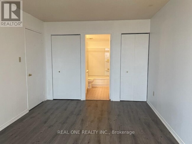 Building Photo - 5-1505 Greystone Walk Dr