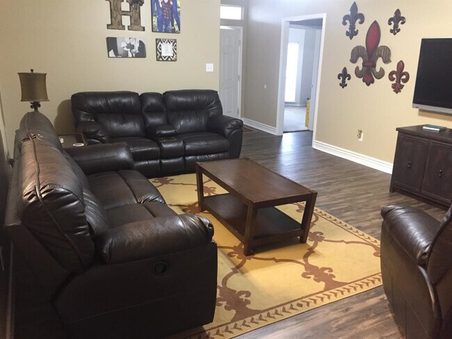 Foto del edificio - 6550 85th St