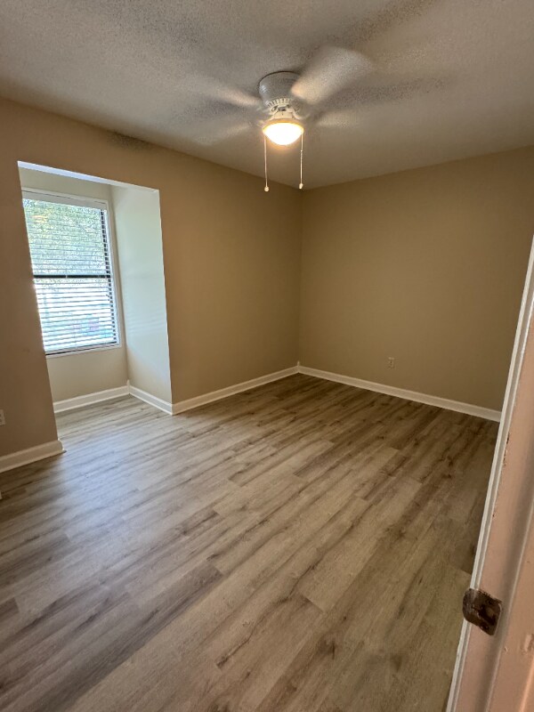 Primary Photo - 109 Hampton Dr