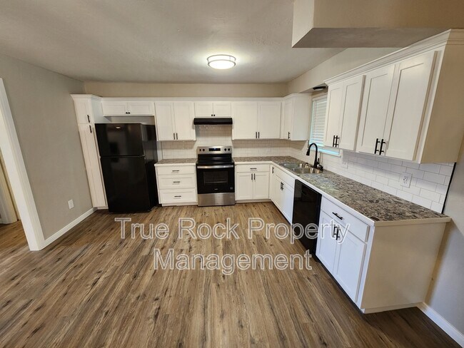 Foto del edificio - 13770 County Rd 1556