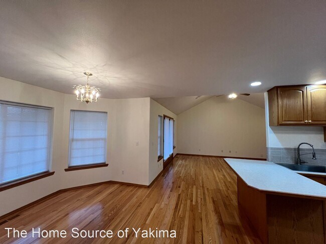 Foto del edificio - 3 br, 2 bath House - 114 N 78th Avenue