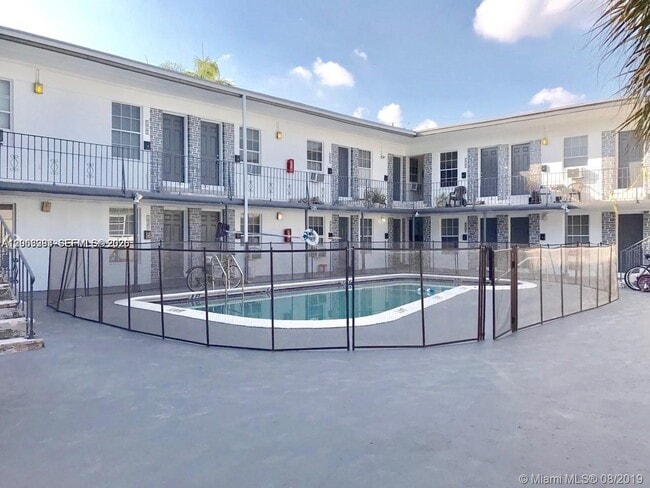 Foto del edificio - 1843 Dewey St