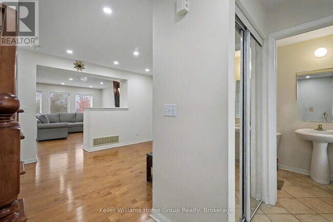 Photo du bâtiment - 24 Baintree Way