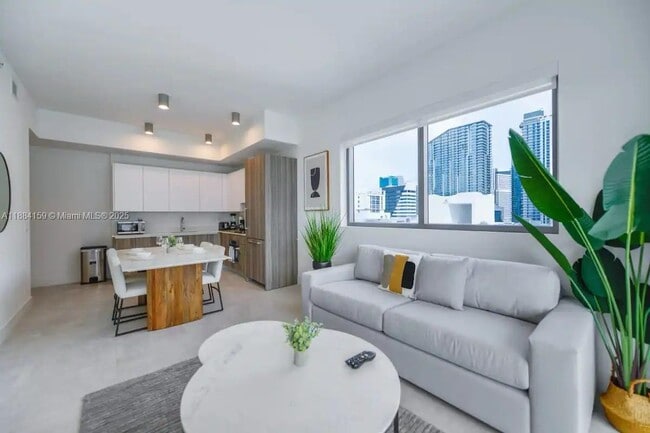 Foto del edificio - 239 SW 9th St