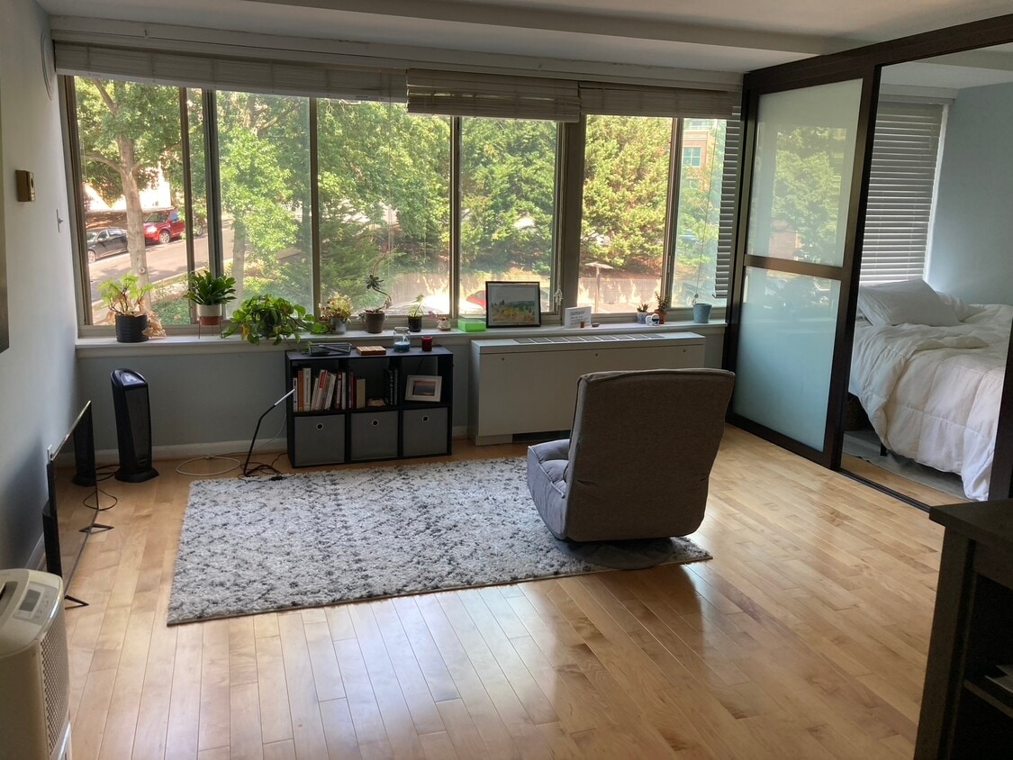 Foto principal - 1210 N Taft St