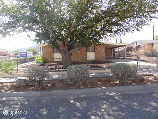 Building Photo - 10301 Yellowstone St