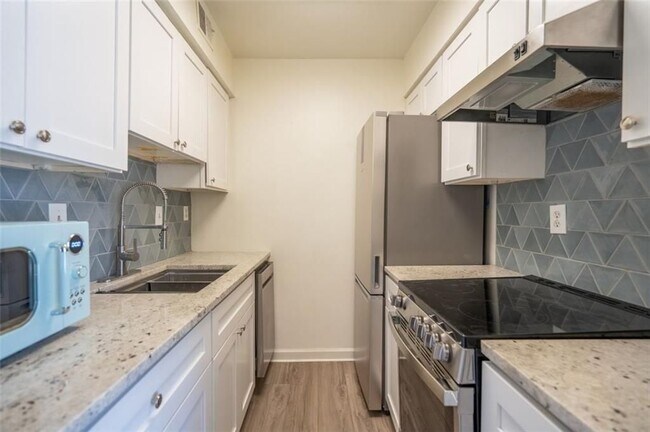 Building Photo - 54 Monet Ct NW