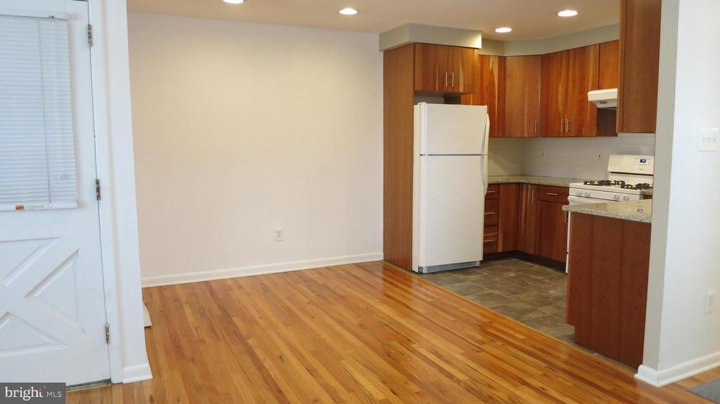 Foto principal - 7042 Valley Ave